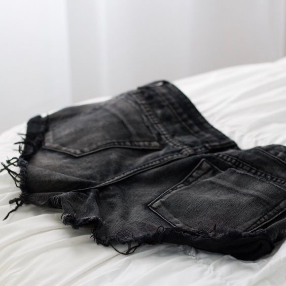 11thstreet | Rosé Shorts - Picture 7 of 13